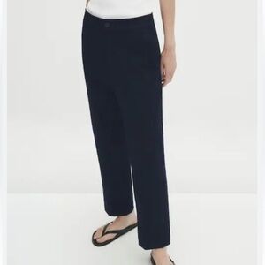 Zara 100% cotton flat front trouser/pant in size 34, good condition